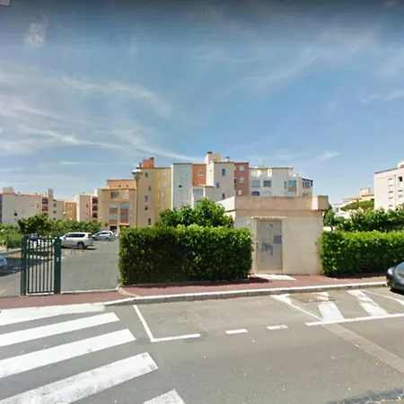 D'une A A 100 M De La Plage Avec Vue Sur La Mer Et Terrasse Amenagee Apartamento *
